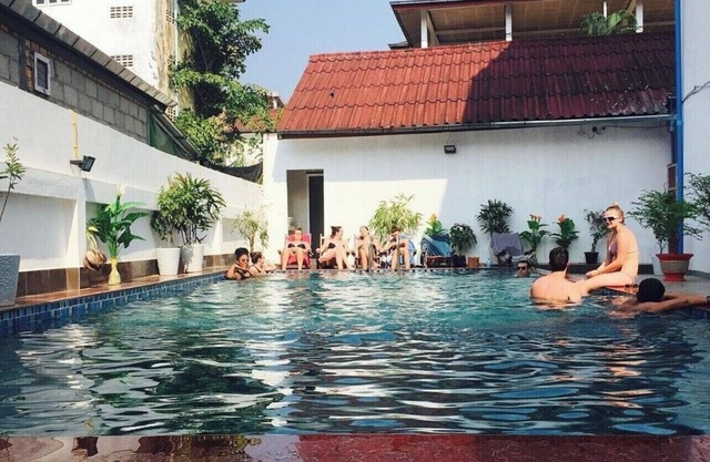 Vang Vang T H Central Park Hotel
