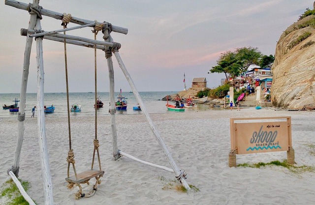 Veranda Seaview 2 BR Beach Family Condo HuaHin