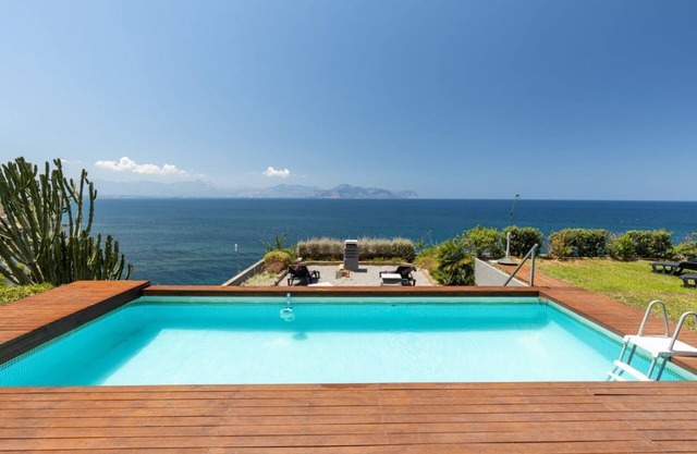 VEROSICIILY Villa Acqua Chiara "Vento" Apartments in Villa