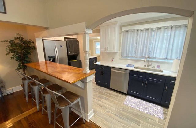 Very Nice 2 Bed/1 Bath Mill Home