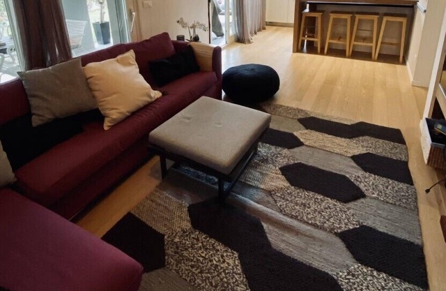 Very nice, new apartment a few minutes. from the beach and center and train station