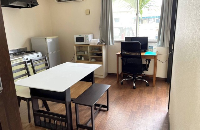 Very popular hotel for sightseeing in Okinawa Arena Free parking no overnight stayFamily room/Nakagami-gun Okinawa