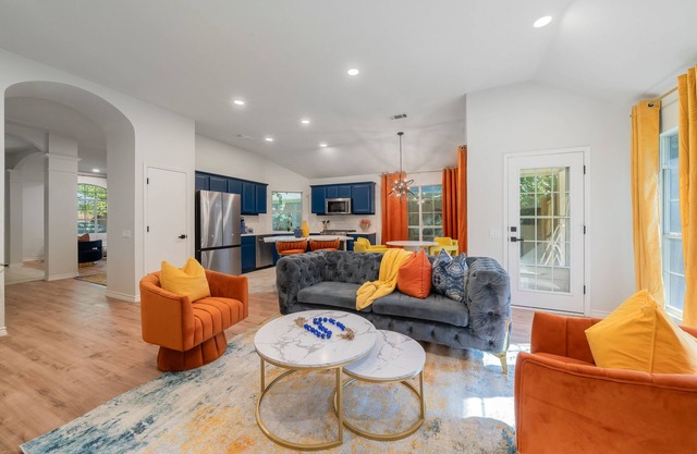 Vibrant & Modern 3BR Home in McKinney!