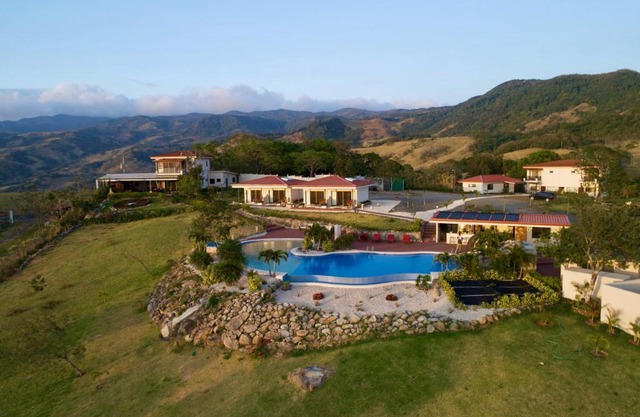 Vida Mountain Resort & Spa Adults Only