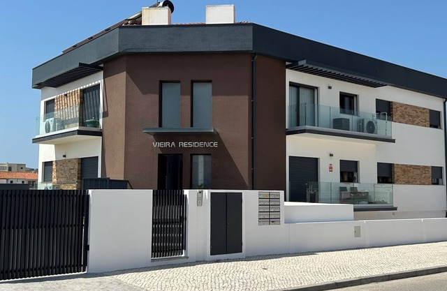 Vieira Residence, in Praia da Vieira, 350 m from the beach, 250 m from the water park.