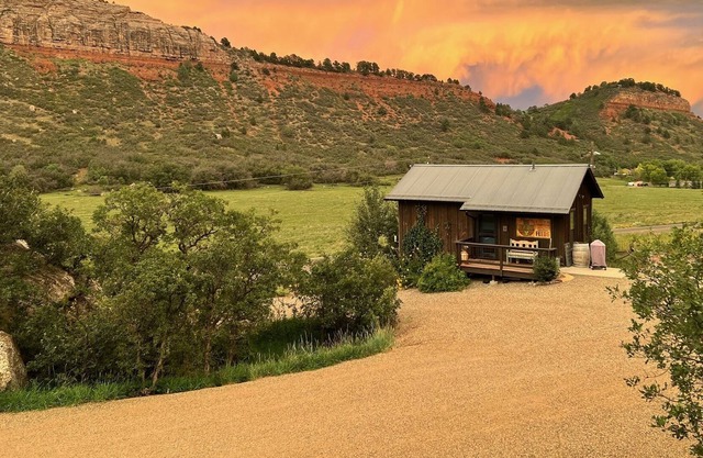 Views for Miles, Starry Starry Nights, Close to Town and Pet-Friendly