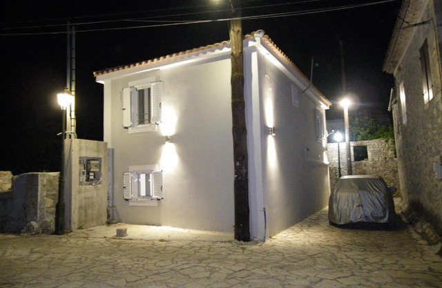 Vikou House - Nestled in One of Zakynthos Oldest Villages A Tranquil Retreat Close to Renowned Beaches Offering Authentic Zakynthian Hospitality By Villa Mana Gers
