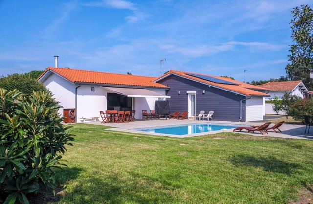 Villa 4* between Hossegor and Biarritz-4bedrooms air-conditioning-near beach-heated pool