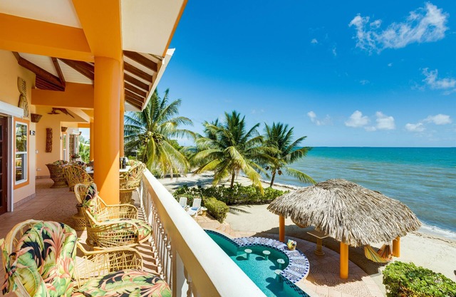 Villa 99-Stunning 4BR Townhouse-Beachfront-w/Pool