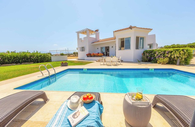 Villa Alexia Cyprus - Three Bedroom Villa, Sleeps 6