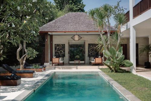 Villa Amara Pradi - 550m to Petitenget Beach