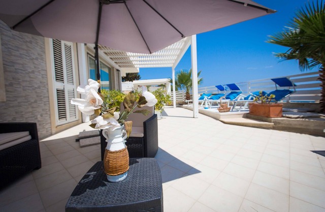 Villa Amateia Dafne seafront indep. apt. 2/4 people - Syracuse - Plemmirio Park