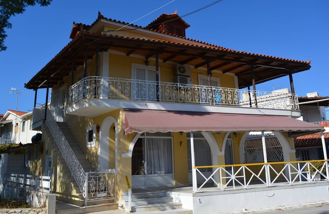 Villa Anna Alykes 4-7 km
