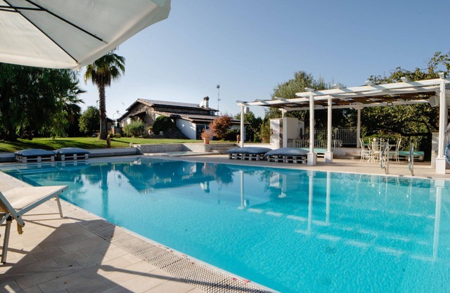 Villa Antici-Villa with pool near the Castelli Romani
