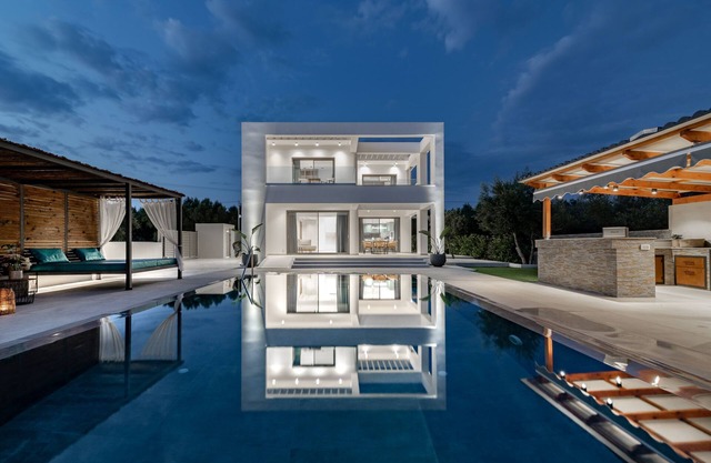 Villa Antonia - Luxurious Serenity with Private Pool
