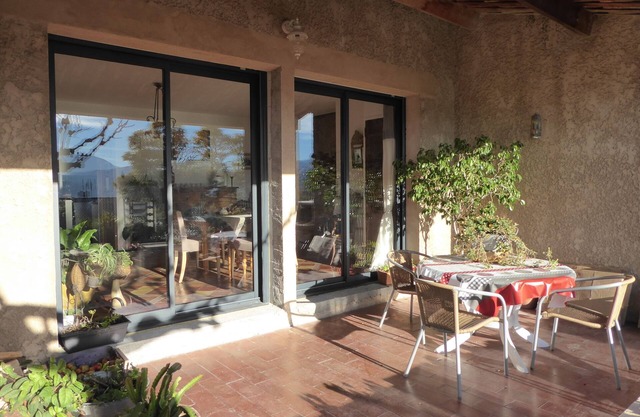 Villa Avec Piscine, Garage Couvert, Animaux de Compagnie Acceptés