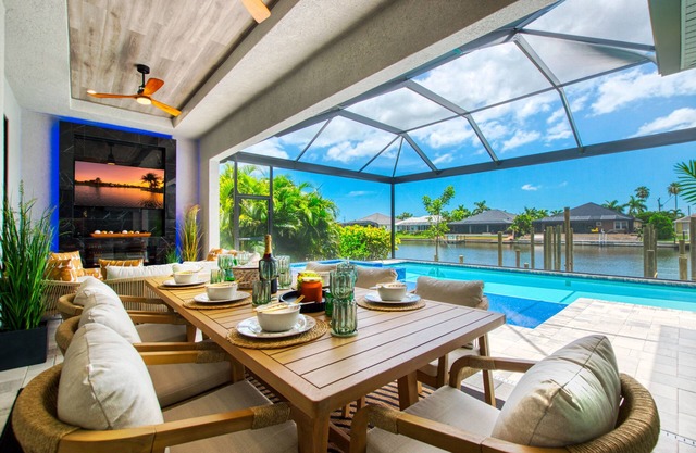 VILLA BAYBREEZE – HEATED POOL & SPA | GULF ACCESS | BOAT RENTAL + TOURS VOUCHER INCL.