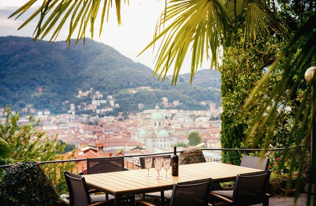 Villa Bertacchi - Inside and out Como