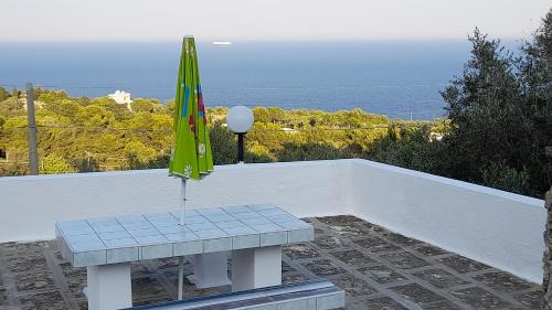 Villa Biagio 1945 - doppio terrazzo panoramico vista mare immersa nella natura con parco giochi