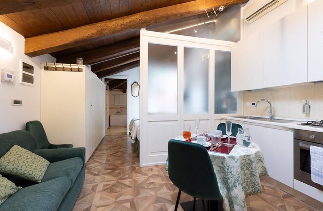 Villa Bottrigari BolognaRooms Attic with Terrace