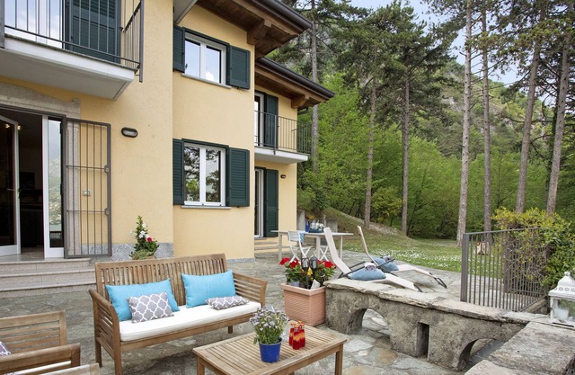 Villa ‘Ca Verda my Bellagio’ with Lake View, Wi-Fi, Terrace & Garden