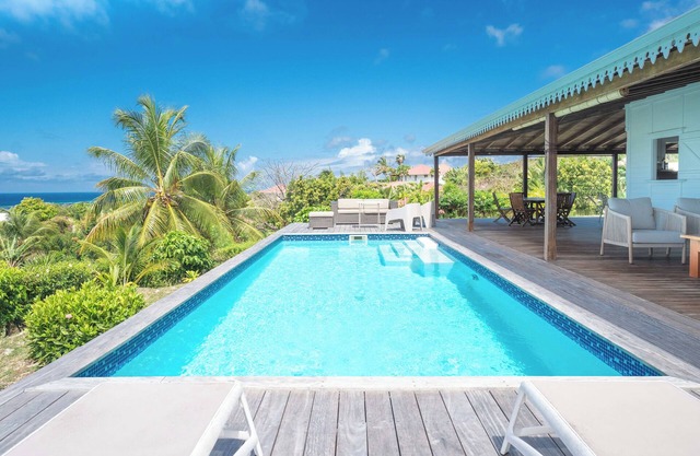 Villa Capi with a private salty pool and 3 air-conditioned bedrooms