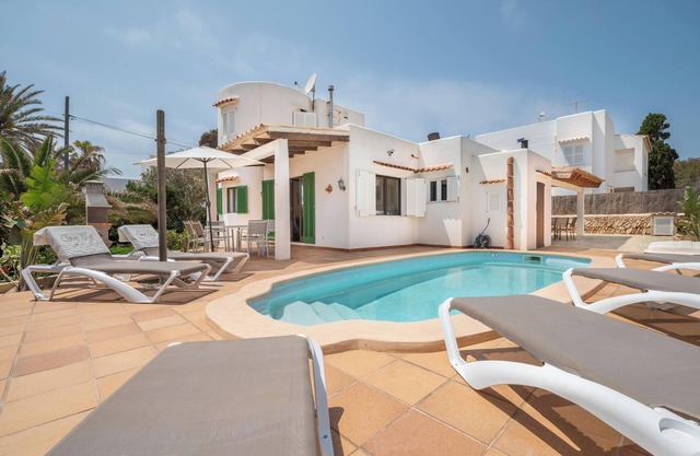 Villa 'Casa Sol' with Private Pool, Wi-Fi and Air Conditioning