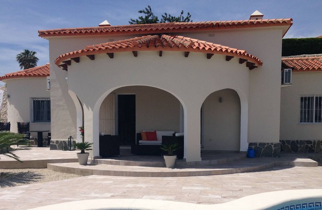 Villa CASA VISTA in Beniarbeig, at 10 minutes from the beaches