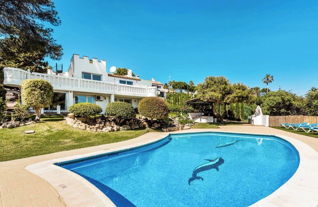 Villa Casillo - Five Bedroom Villa, Sleeps 10