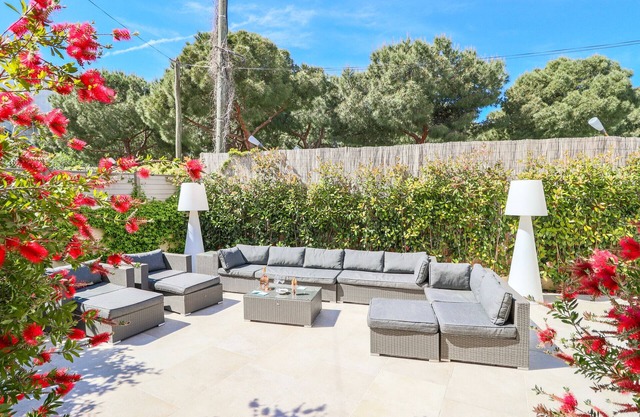 Villa charm center jacuzzi beach