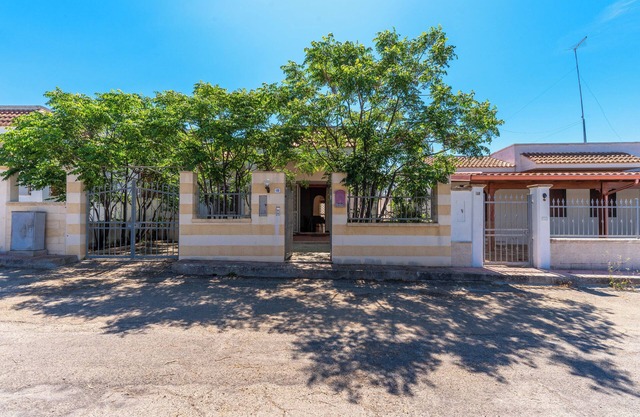 Villa 'Cinzia' with Private Terrace and Air Conditioning