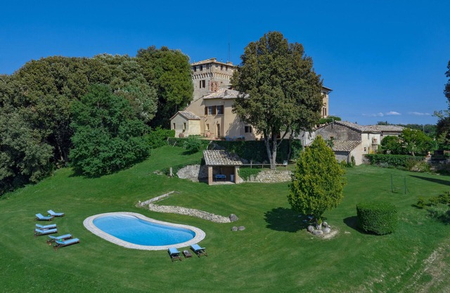 VILLA DEL PARCO - Eight Bedroom Villa, Sleeps 22