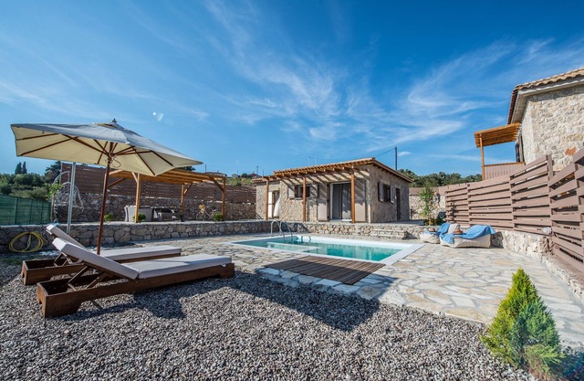Villa DELTA deluxe villa with pool 5km from Lefkada
