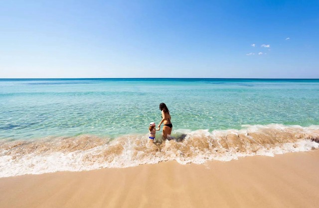 Villa Diamante Torre Lapillo With Air Conditioning, Parking And Wi-fi