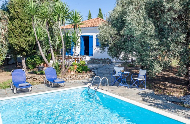 Villa Elaion With Private Pool- Sea Views -sleeps 4+1(sofa bed -cot- baby chair