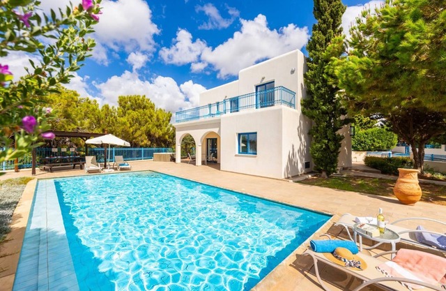 Villa Ermis - Three Bedroom Villa, Sleeps 7