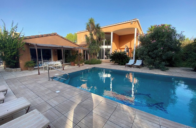 Villa Exotique, Luxueux, Piscine, Calme, Parking