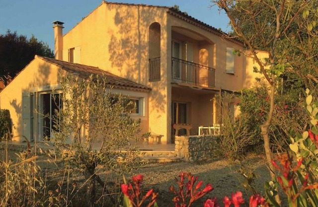 Villa Flora, Panoramic view - Garden - 7 km Lake in a Provence hamelet