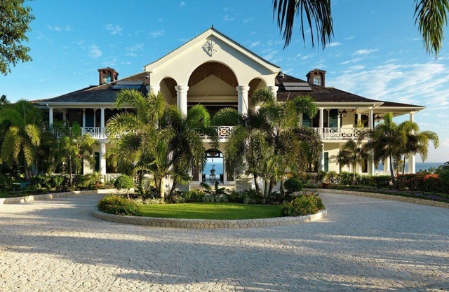 Villa Flower Hill by Fantasia Villas