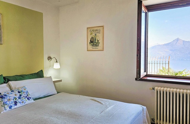 Villa Foresta Meanggio (Apt Croce): Nature retreat with stunning Lake Como View