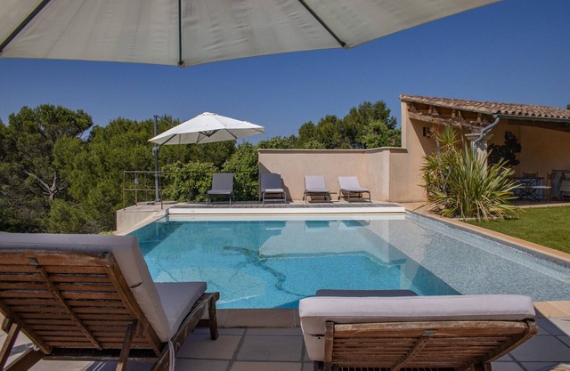 Villa Gecko, heated swimming pool, quiet location, not overlooked