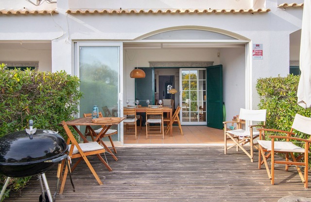 Villa 'Giestas 151' with Sea View, Private Terrace and Wi-Fi