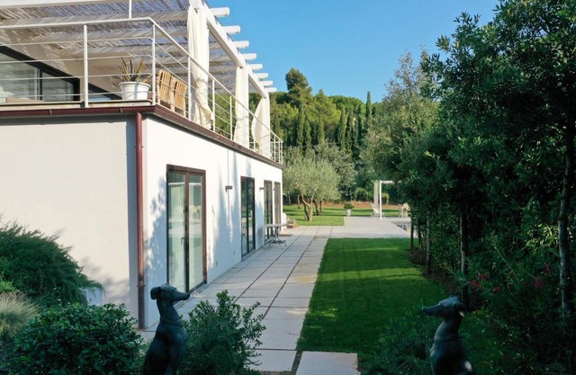 Villa Giomoa beach front - DCA Certified and Guaranteed