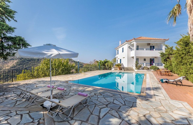 Villa Green on Blue - peaceful rural location with panoramic sea & forest views