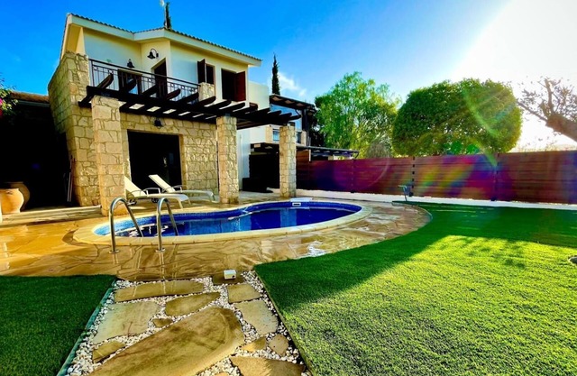 Villa HG37 Kopiaste - Two Bedroom Villa, Sleeps 4