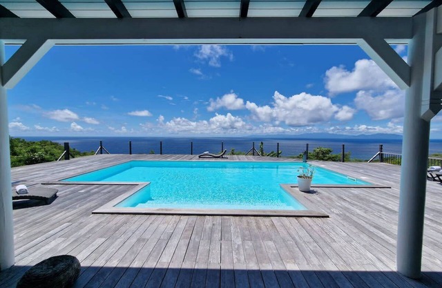 Villa Horizon, offering an incredible view, ideal for 8 people