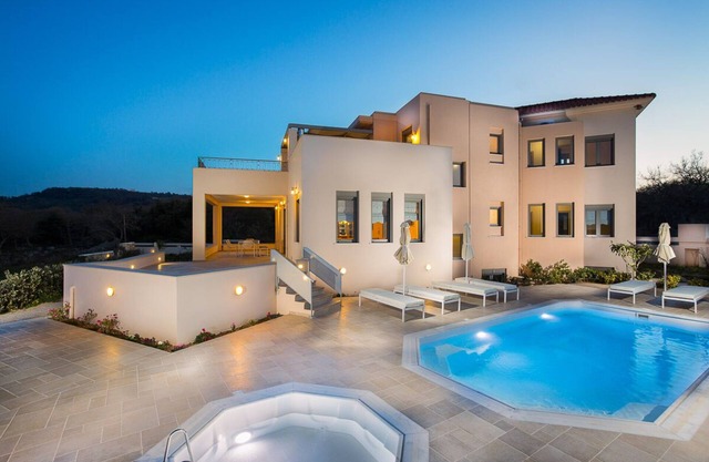 Villa Ianthos Full Privacy - Next to Beaches and Rethymno