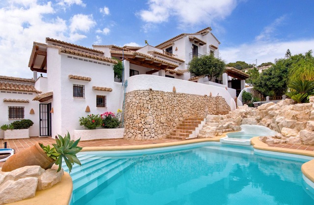 'Villa Ibiza' with Sea View, Pool, Garden & Wi-Fi