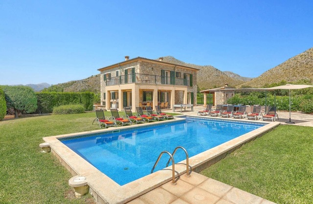 Villa Illa Petita by Villa Plus