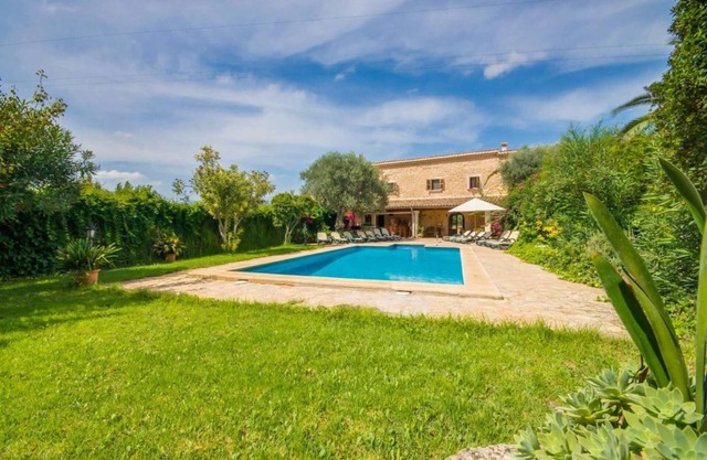 Villa in Búger near Puerto de Alcudia Beach